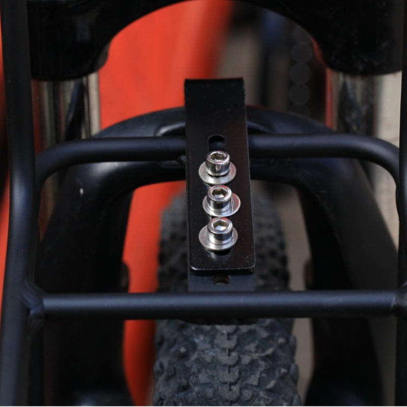 حامل أمتعة عالمي للدراجات من س - مراجعة Cargo Rack Aluminum وسعره